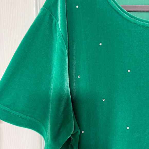 Quaker Factory Women's Green Velvet Embellished Top Size XL - Picture 4 of 10